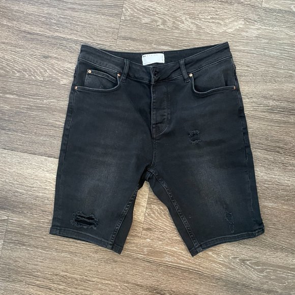 ASOS Slim denim shorts with rips in washed black - Picture 2 of 4